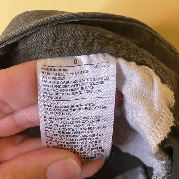 Banana Republic Dark Green/Brown Chino Cuffed Shorts Size 0 - Picture 8 of 9